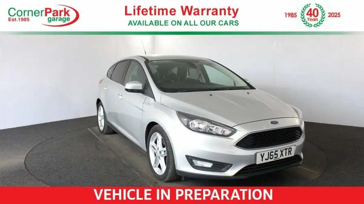 2015-ford-focus-15tdci-zetec-120ps-hatchback-big-0
