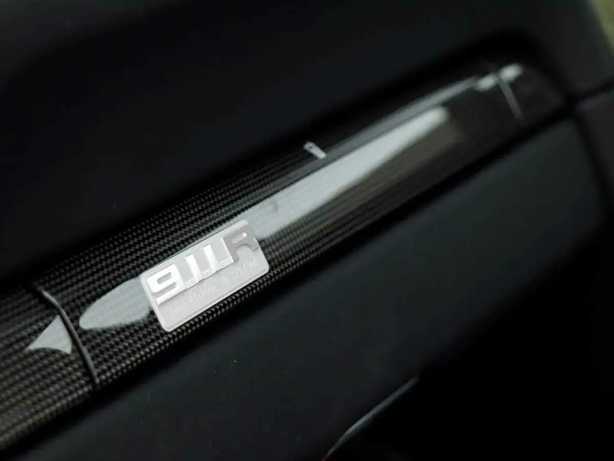 2016-porsche-911-40-r-big-26