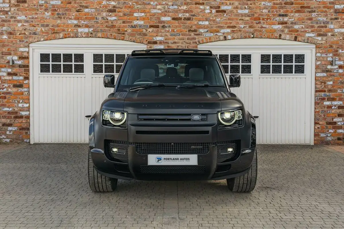2023-land-rover-90-defender-big-5