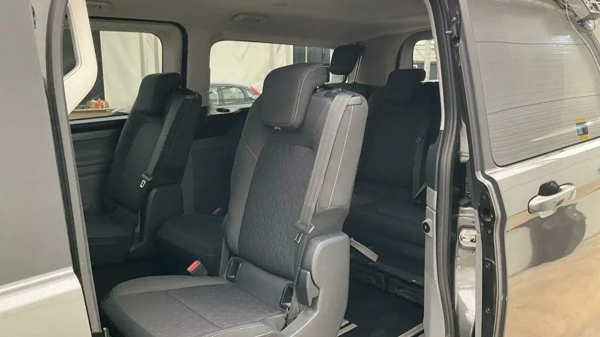 2024-ford-tourneo-custom-20tdci-320-l2-titanium-134bhp-auto-big-9