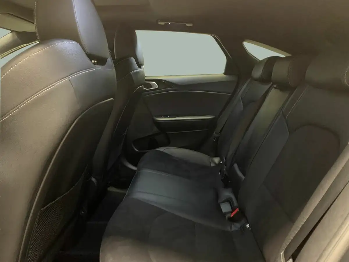 2022-kia-pro-ceed-15-t-gdi-gt-line-s-big-36