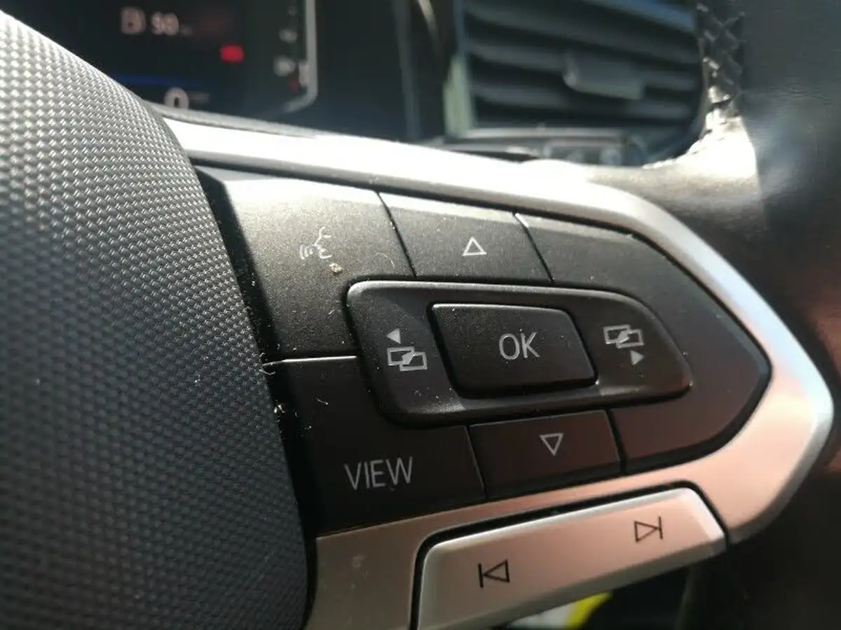 2023-volkswagen-polo-10-tsi-life-dsg-big-12