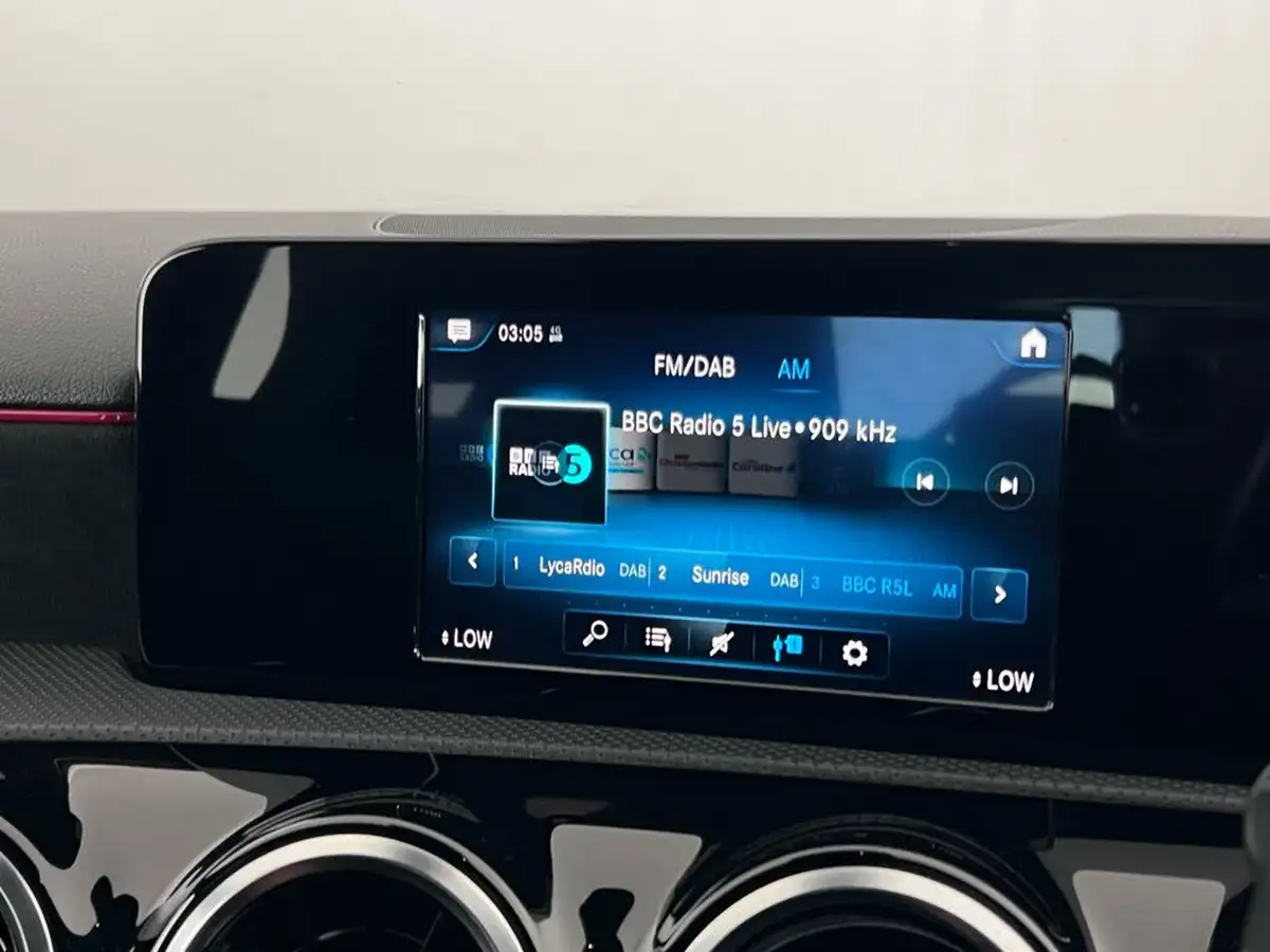 2020-mercedes-benz-a-class-13-a180-amg-line-hatchback-5d-7g-dct-big-35