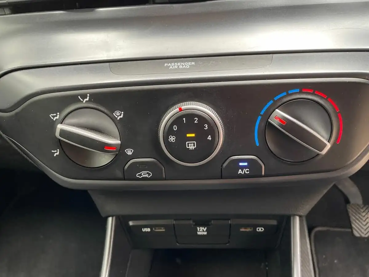 2022-hyundai-i20-10-t-gdi-se-connect-eclutch-imt-big-17
