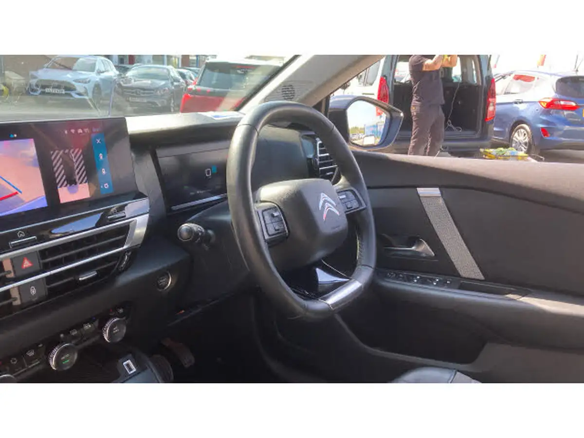 2023-citroen-c4-12-puretech-c-series-edition-big-8