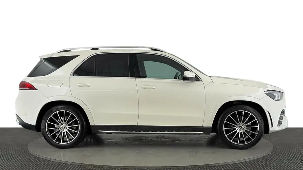 2022-mercedes-benz-gle-class-29d-gle400d-amg-line-premium-big-2