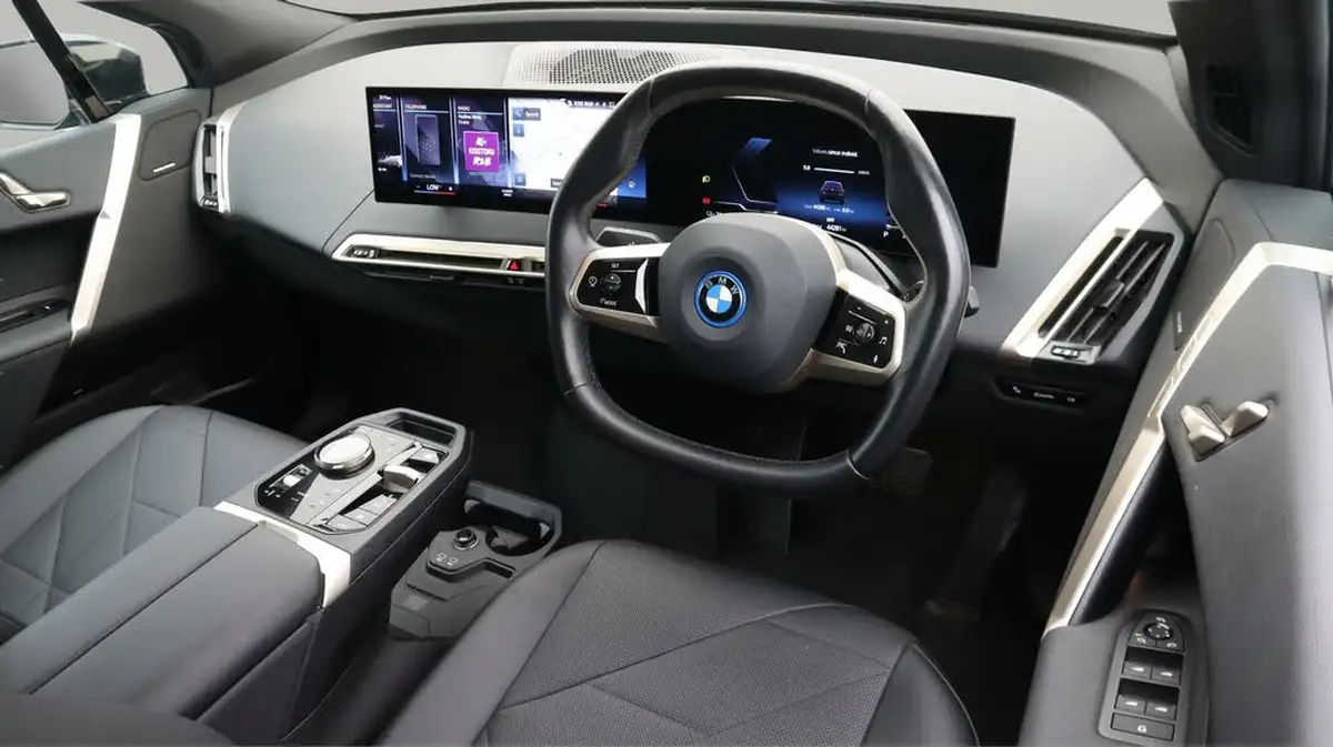 2022-bmw-ix-e-xdrive-40-m-sport-big-9