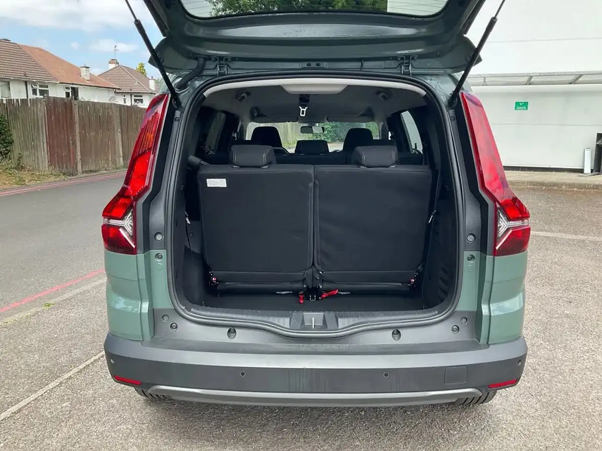 2024-dacia-jogger-10-tce-extreme-big-29