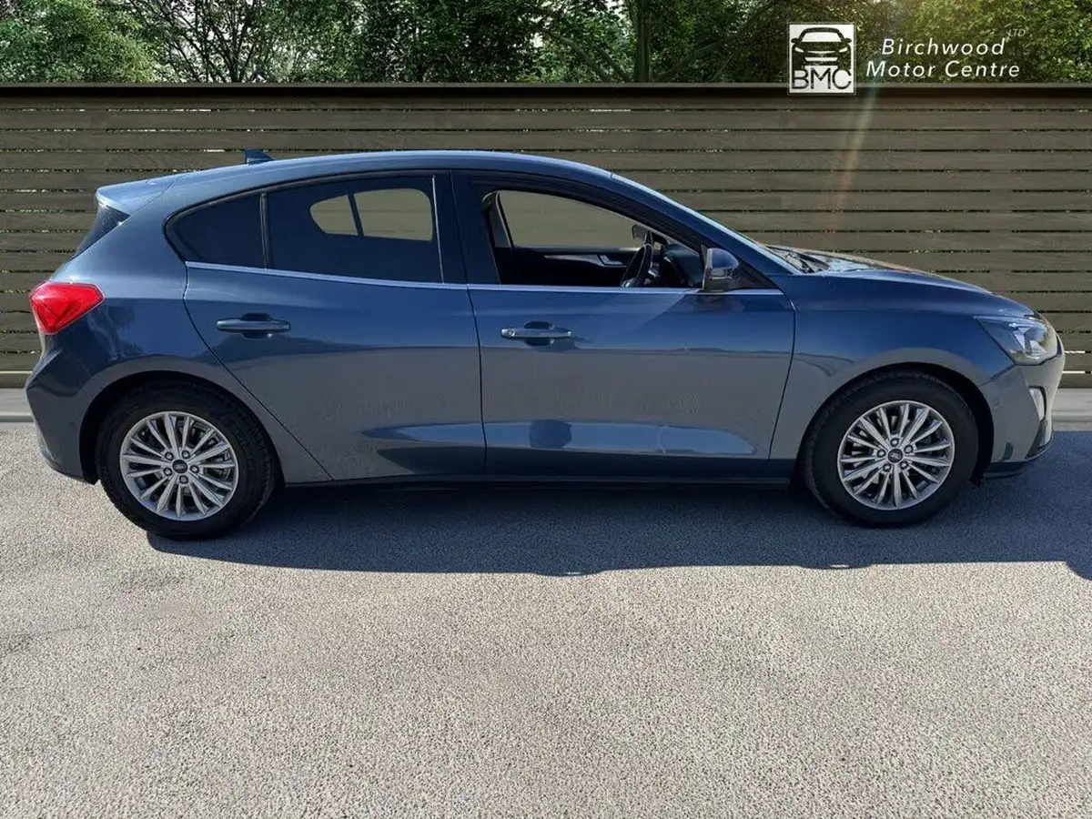 2020-ford-focus-10t-titanium-hatchback-auto-big-7