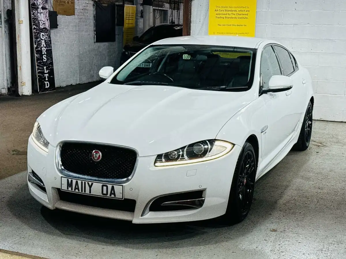2013-jaguar-xf-22td-r-sport-200ps-saloon-4d-big-3
