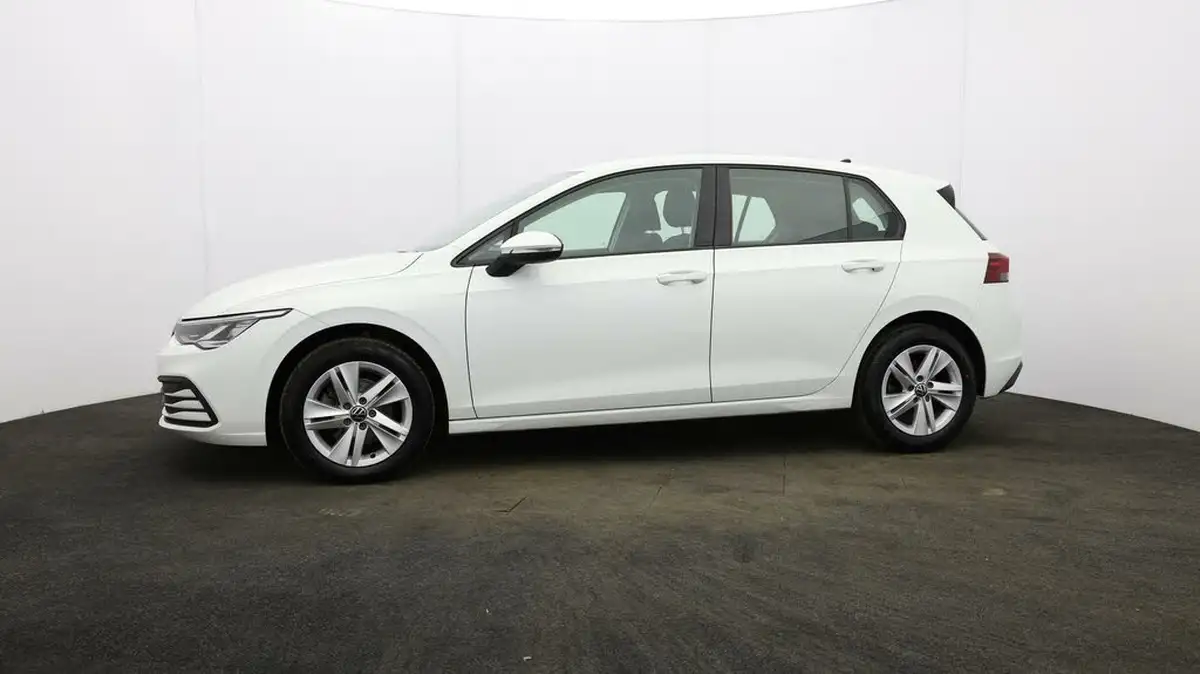 2021-volkswagen-golf-20tdi-life-hatchback-big-24
