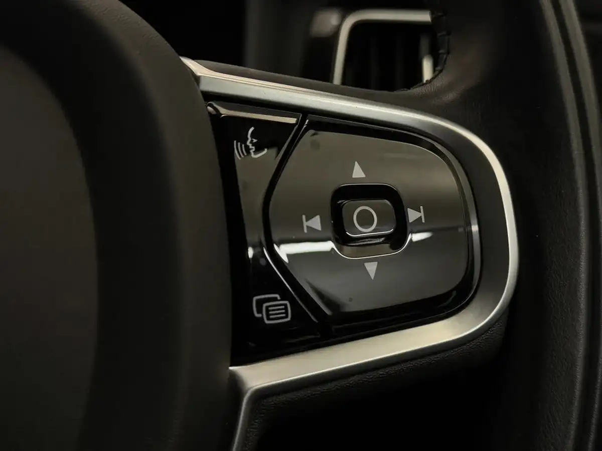 2020-volvo-v60-20td-d4-momentum-plus-geartronic-big-30
