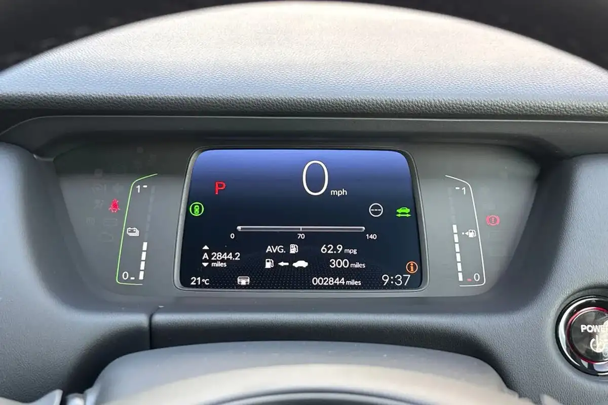 2023-honda-jazz-15-i-mmd-crosstar-advance-big-17