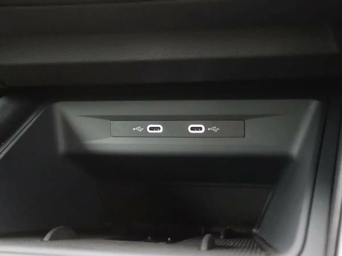 2025-cupra-formentor-15-etsi-v1-big-32