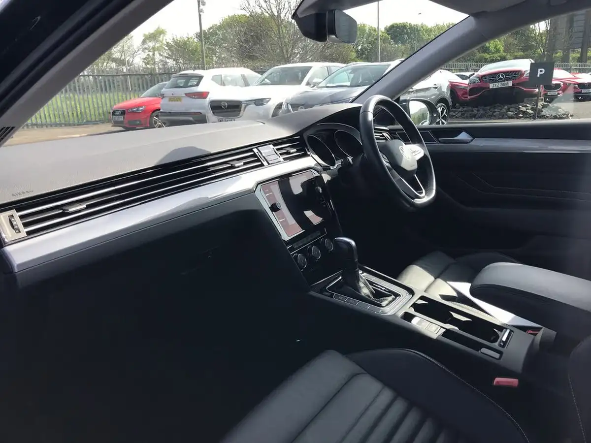 2021-volkswagen-passat-15-tsi-sel-estate-5d-dsg-big-4