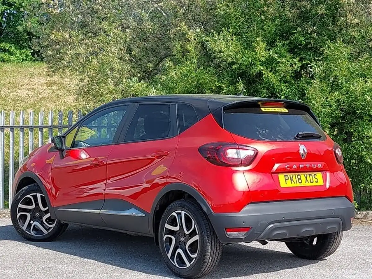 2018-renault-captur-09-tce-iconic-big-1