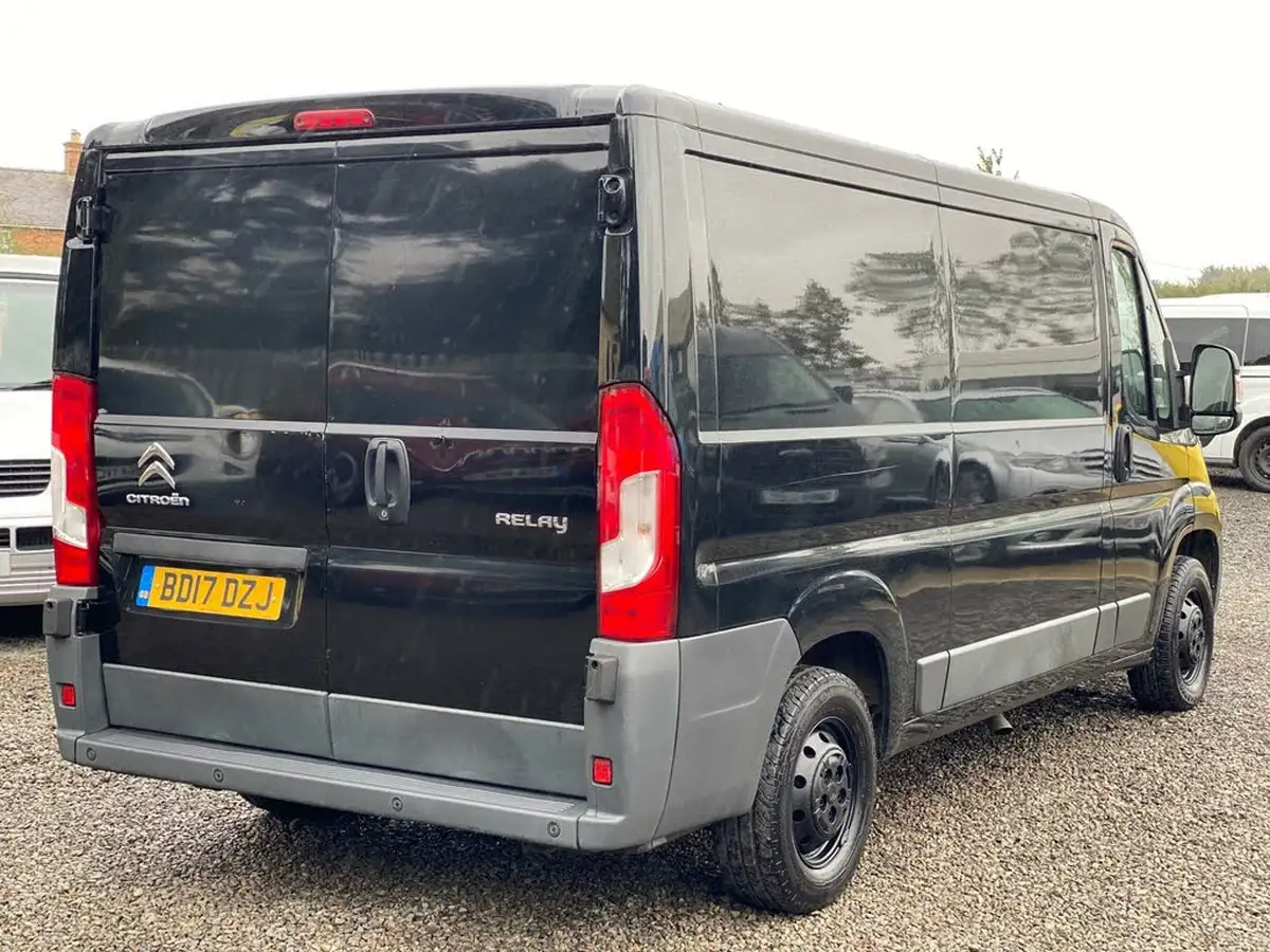2017-citroen-relay-20bluehdi-35-l2h1-enterprise-big-4