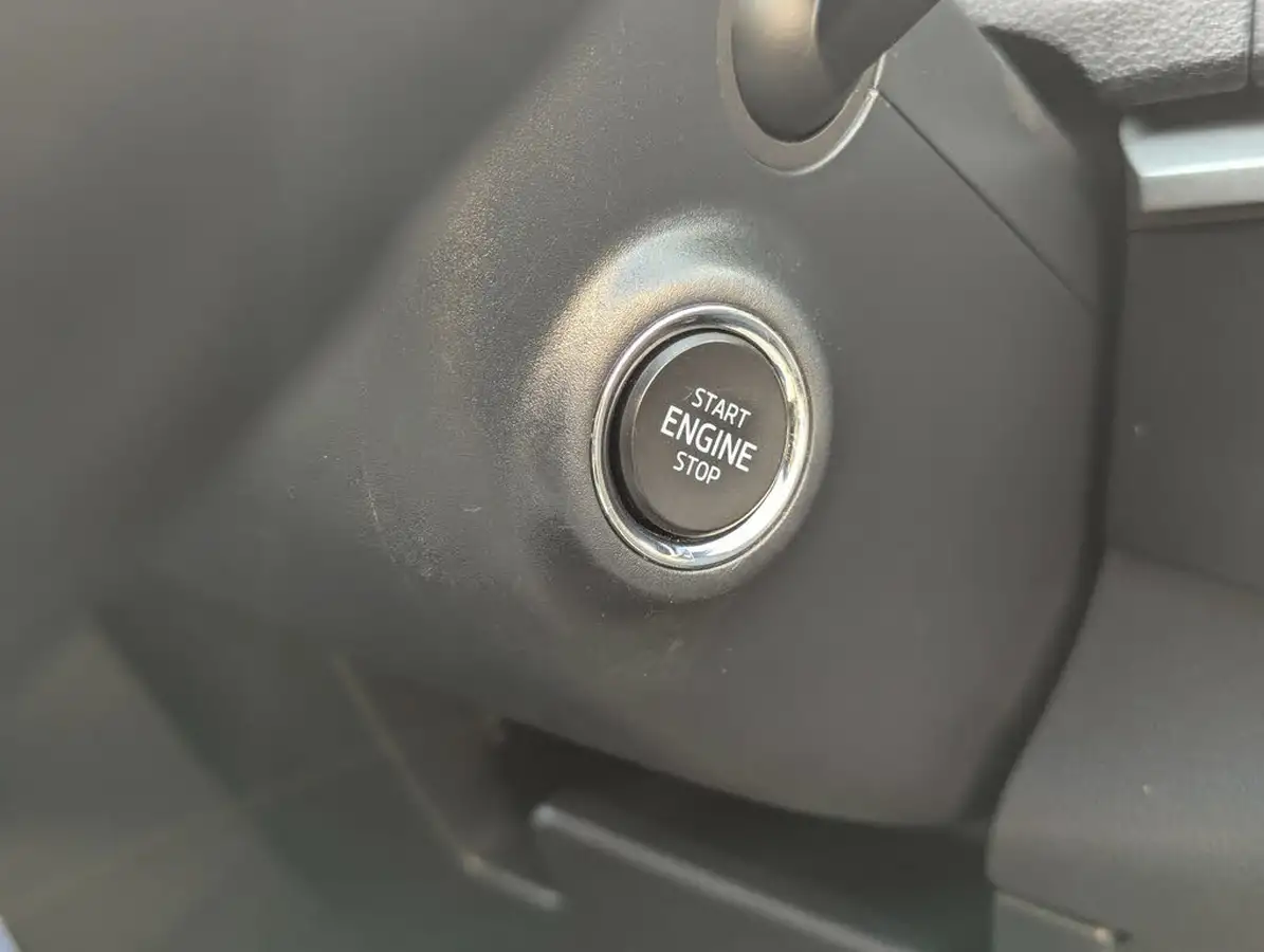 2022-skoda-karoq-15-tsi-se-l-big-13