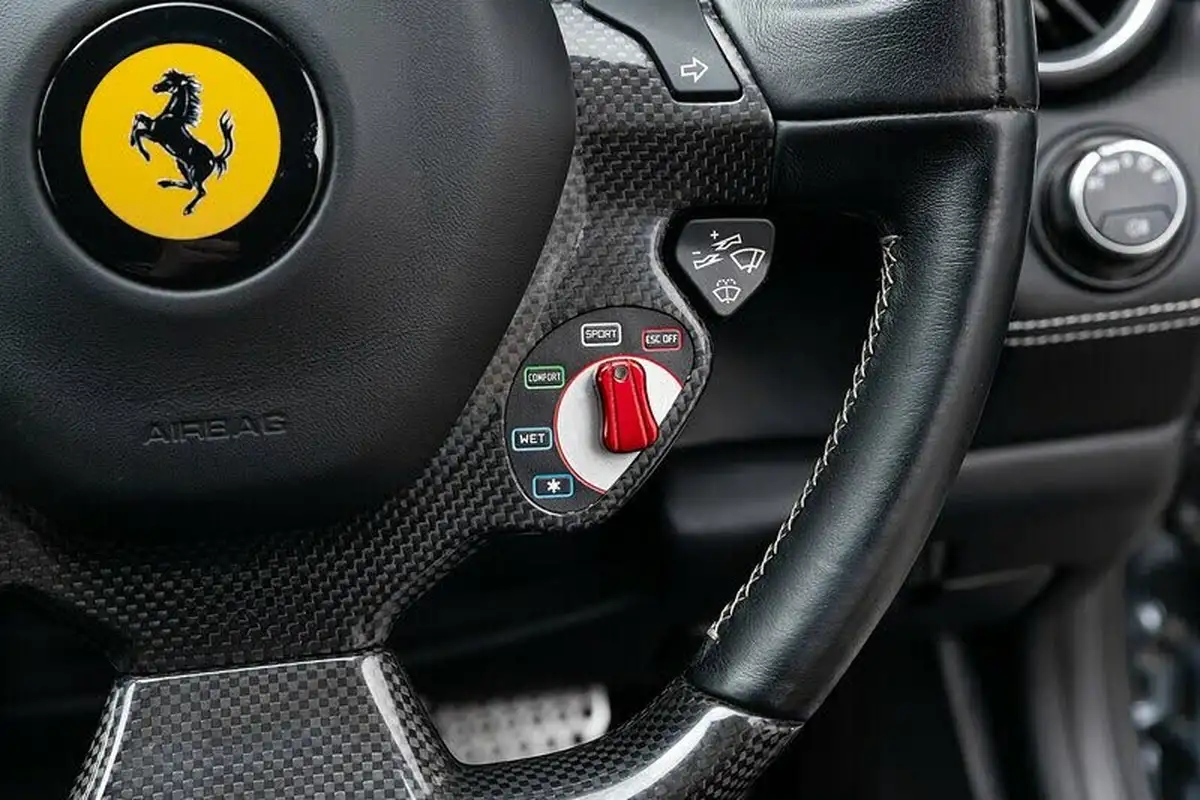 2012-ferrari-ff-63-big-20