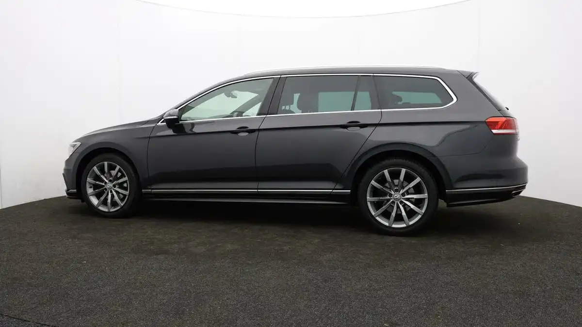 2018-volkswagen-passat-20tdi-r-line-150ps-ss-estate-5d-dsg-big-69