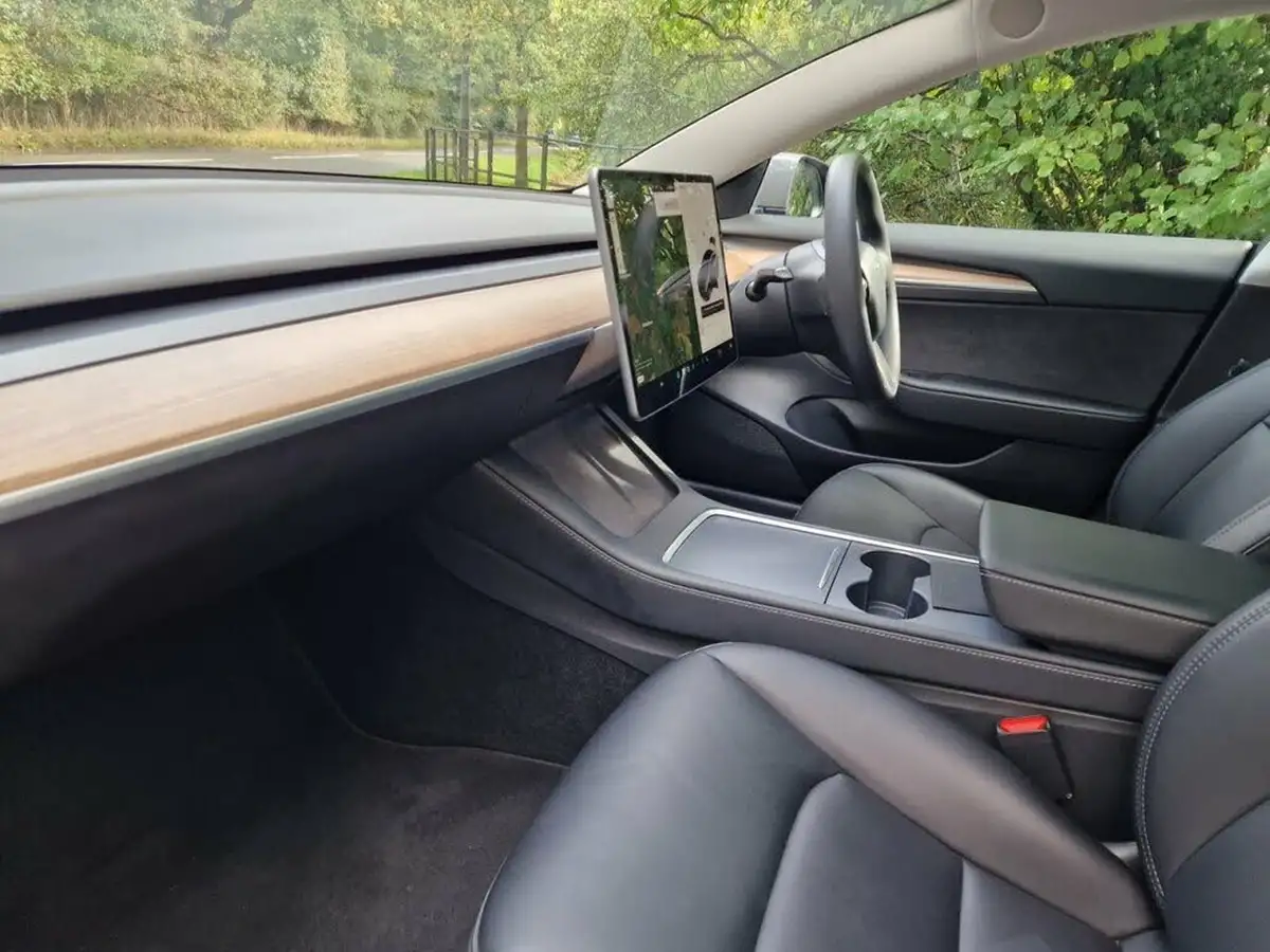2021-tesla-model-3-e-standard-plus-big-28