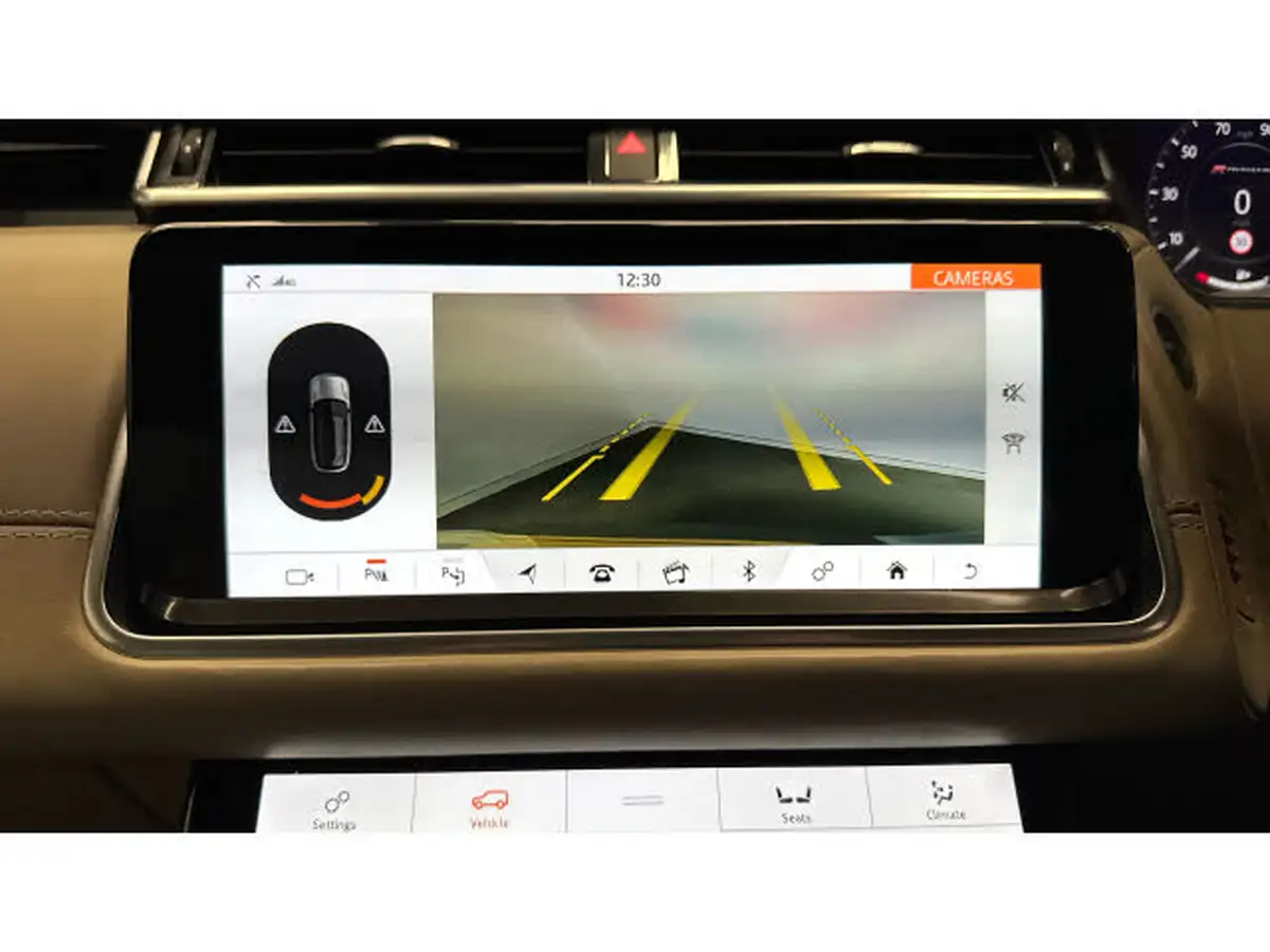 2020-land-rover-range-rover-velar-20-d240-r-dynamic-hse-big-38