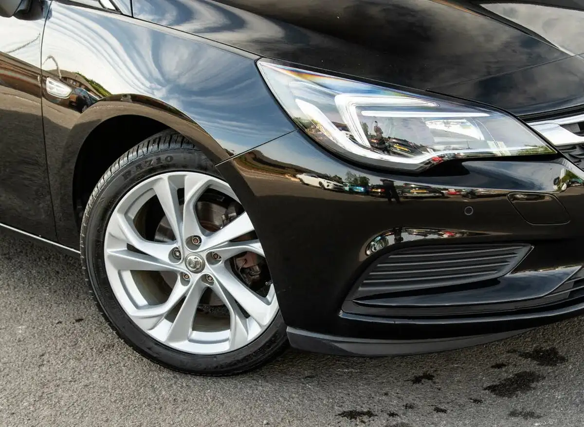 2017-vauxhall-astra-10i-turbo-design-ssecotec-hatchback-big-1