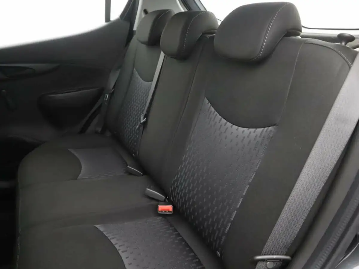 2019-vauxhall-viva-10i-se-ac-big-14