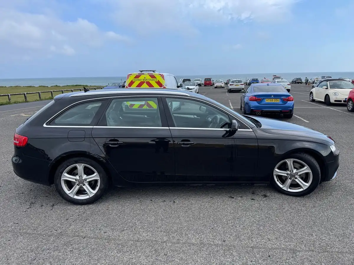 2014-audi-a4-avant-20td-se-technik-136ps-avant-big-4