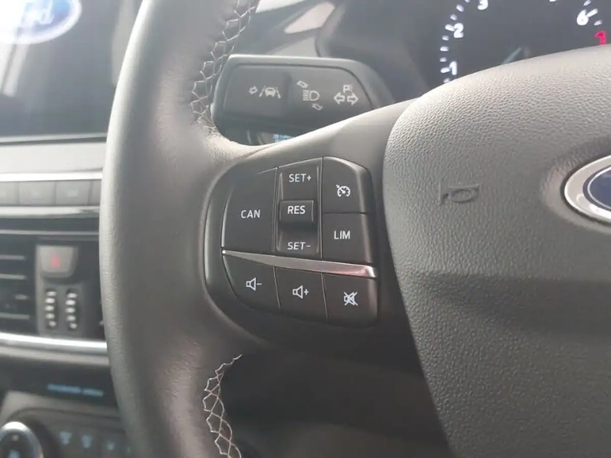 2019-ford-fiesta-10t-active-x-125ps-big-14