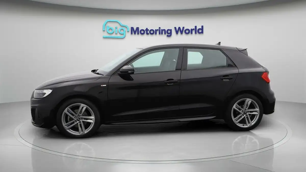 2021-audi-a1-10-30-tfsi-s-line-110ps-tronic-big-4