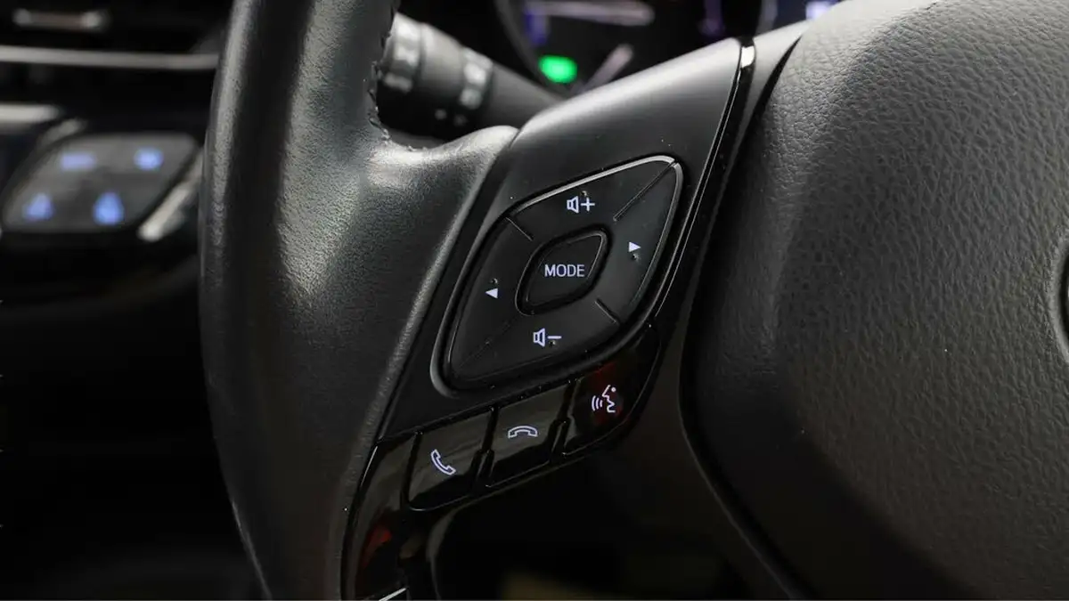 2022-toyota-c-hr-18-vvt-i-icon-big-22