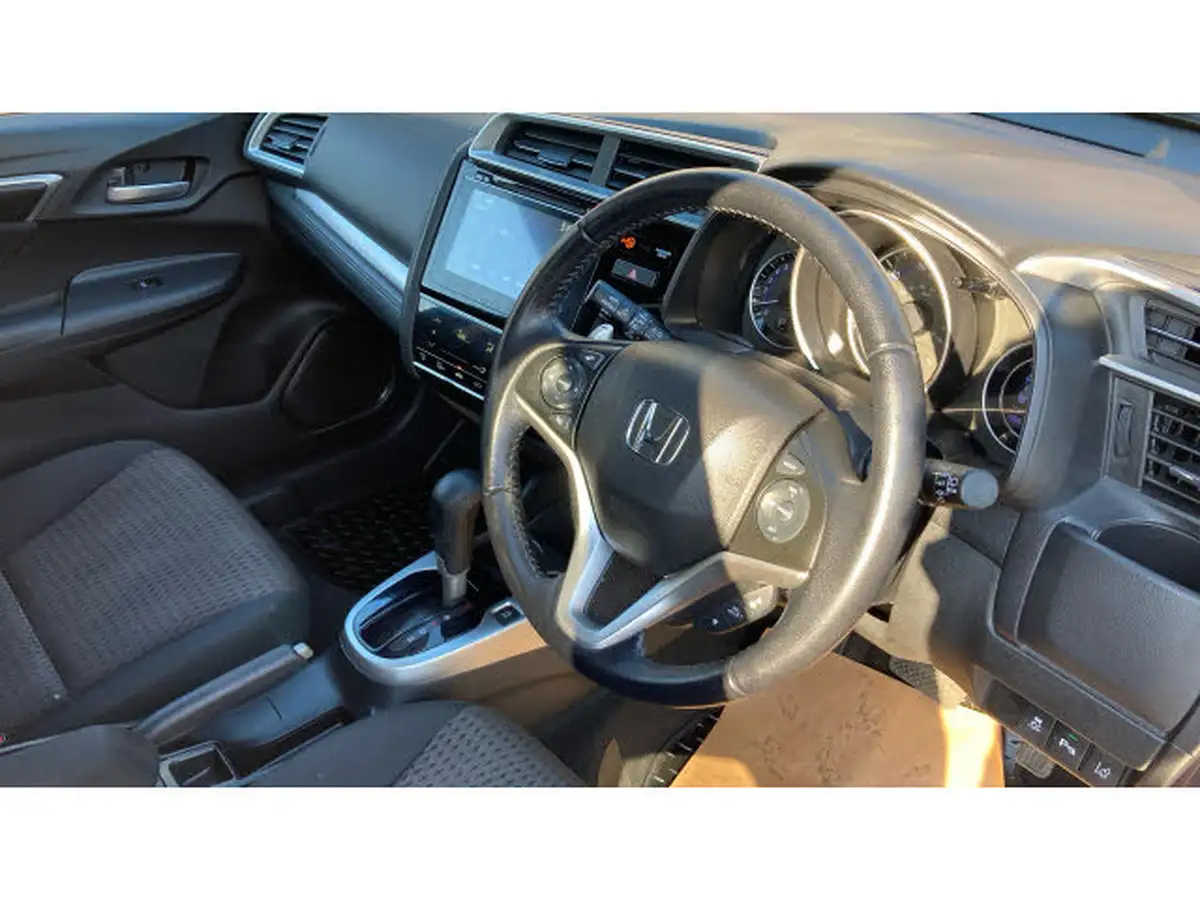 2020-honda-jazz-13-i-vtec-ex-navi-cvt-big-10