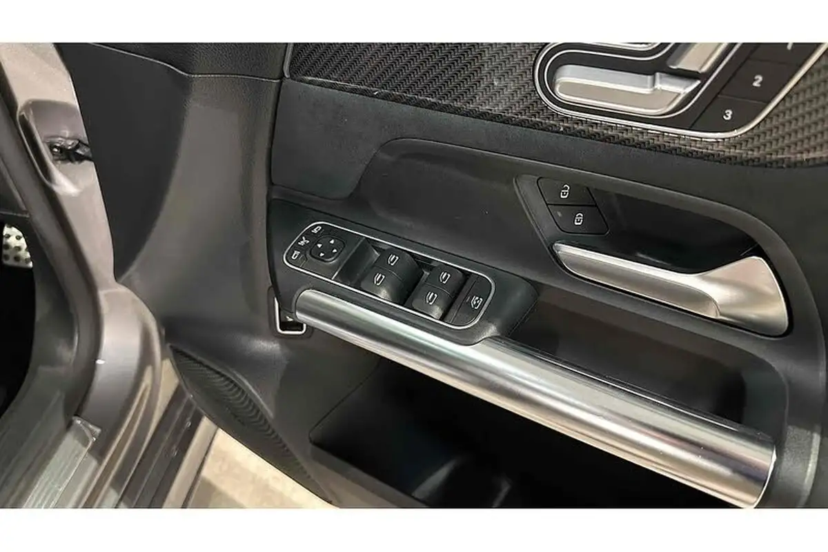 2021-mercedes-benz-b-class-13-b200-amg-line-premium-plus-driving-assistance-big-36