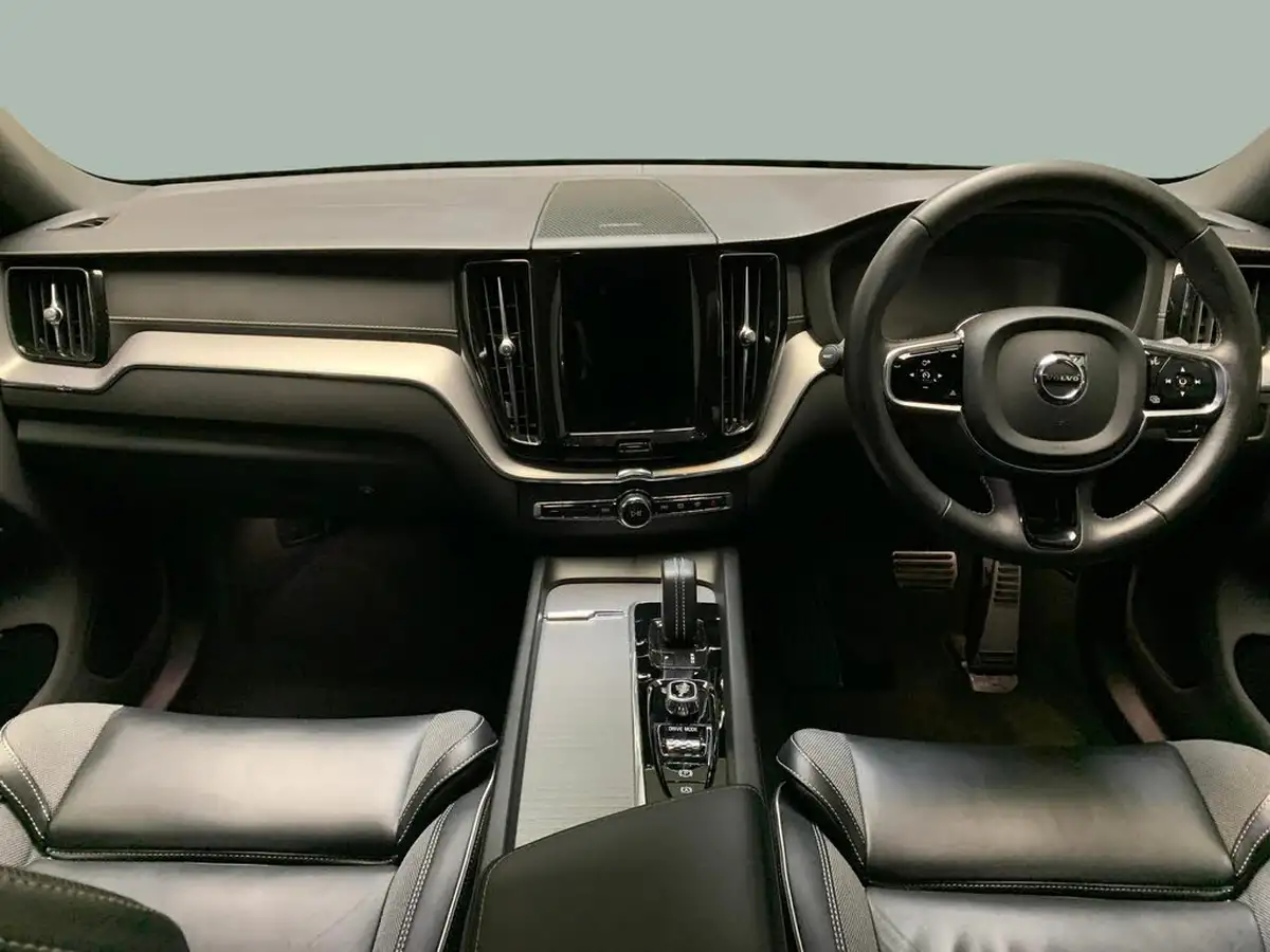 2020-volvo-xc60-20-t8-r-design-pro-big-2
