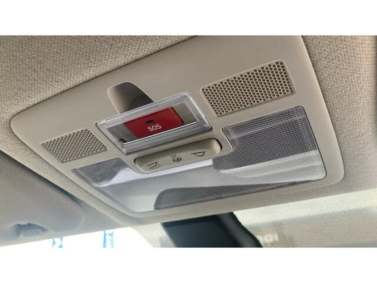 2023-hyundai-i10-12-premium-auto-big-25