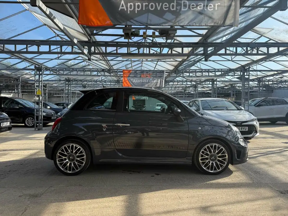 2017-abarth-595-14-tjet-big-5
