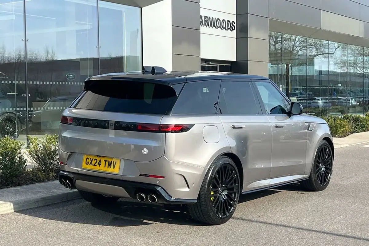 2024-land-rover-range-rover-sport-44-p635-sv-edition-one-gloss-paint-big-13