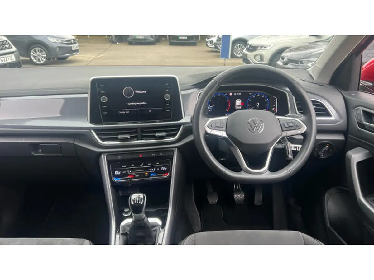 2022-volkswagen-t-roc-15-tsi-style-hatchback-5d-big-8