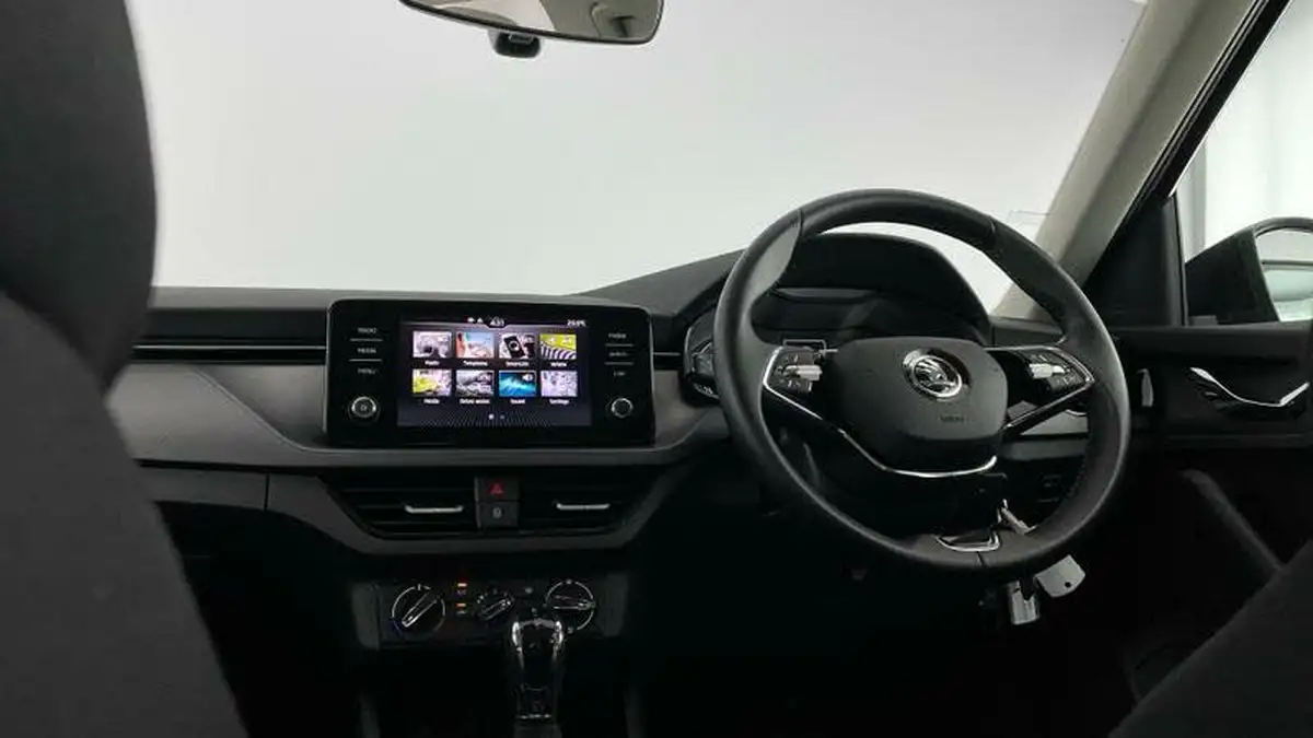 2022-skoda-kamiq-10-tsi-se-109ps-dsg-big-25