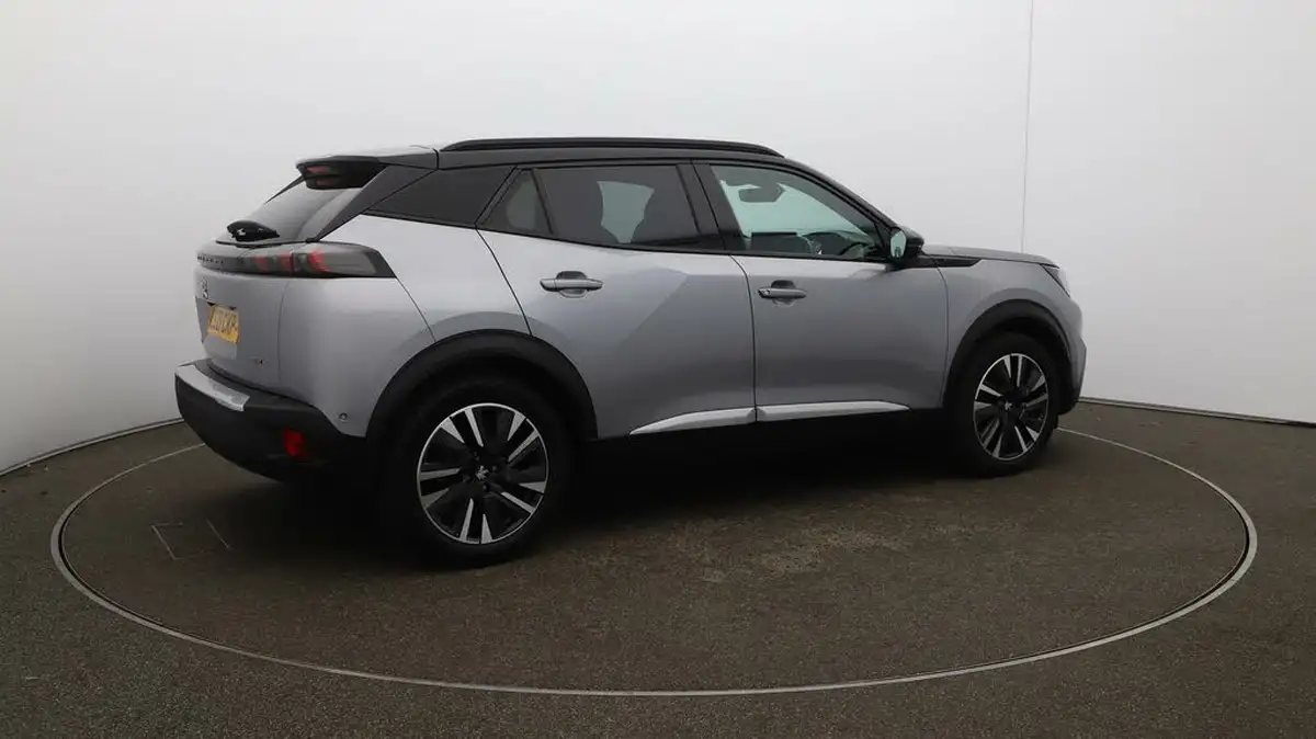 2021-peugeot-2008-suv-e-gt-premium-big-54