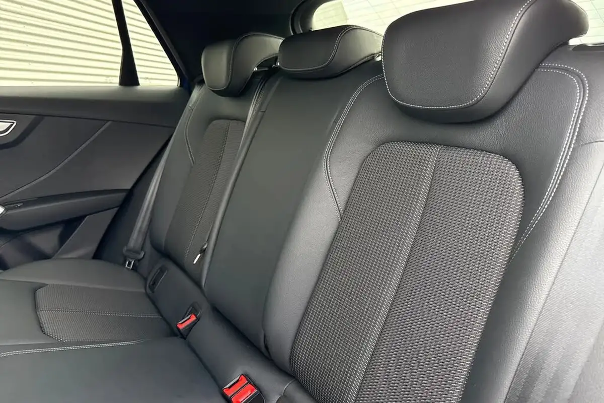 2025-audi-q2-15-35-tfsi-s-line-big-17