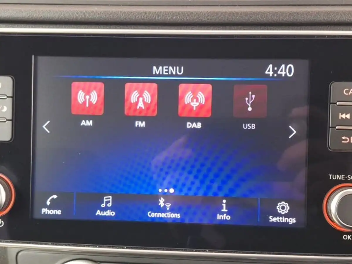 2022-nissan-leaf-e-acenta-39kwh-big-16