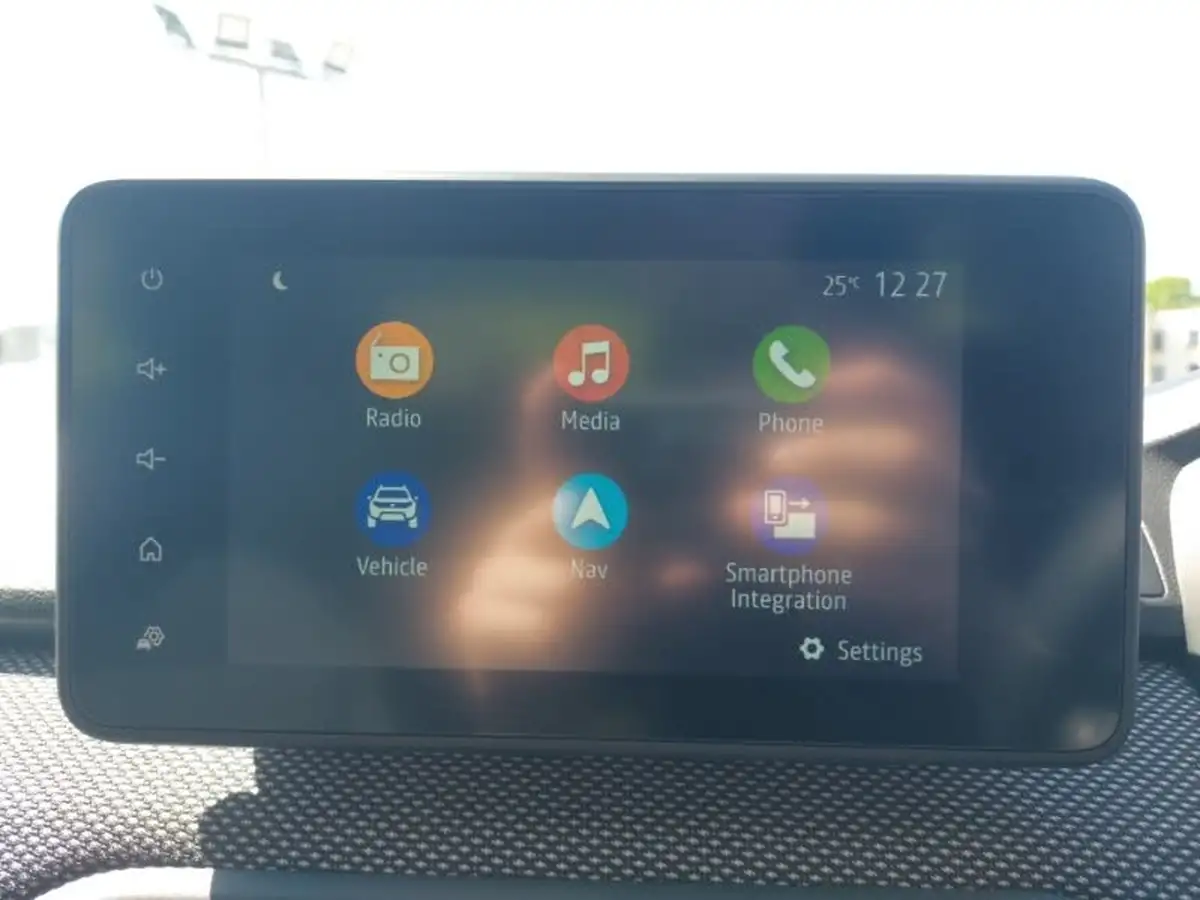 2022-dacia-sandero-stepway-10-tce-comfort-90bhp-big-16