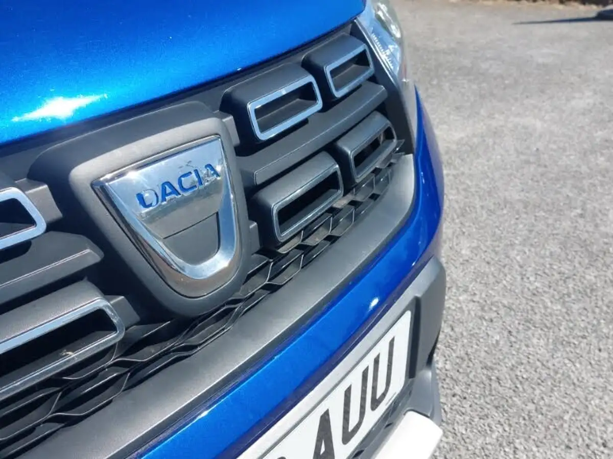 2020-dacia-sandero-stepway-09-tce-essential-big-11