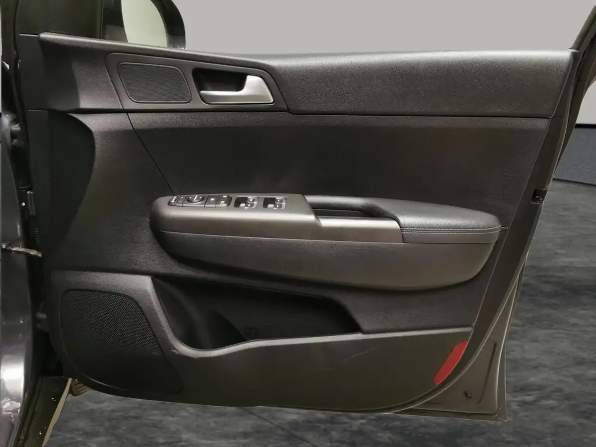 2021-kia-sportage-16-gdi-2-big-38