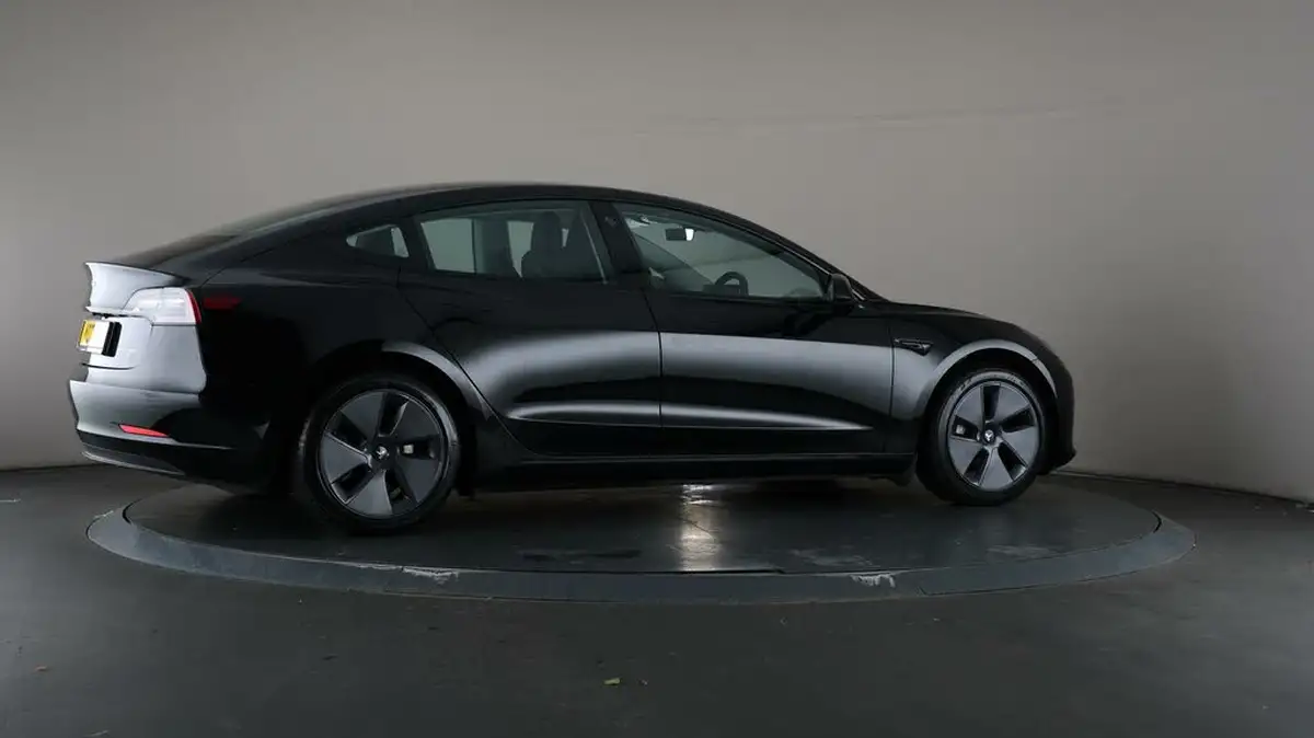 2021-tesla-model-3-e-long-range-4x4-big-63