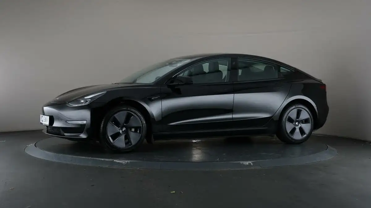 2021-tesla-model-3-e-long-range-4x4-big-39