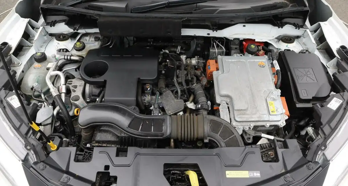 2022-nissan-juke-16-hybrid-premiere-edition-big-19