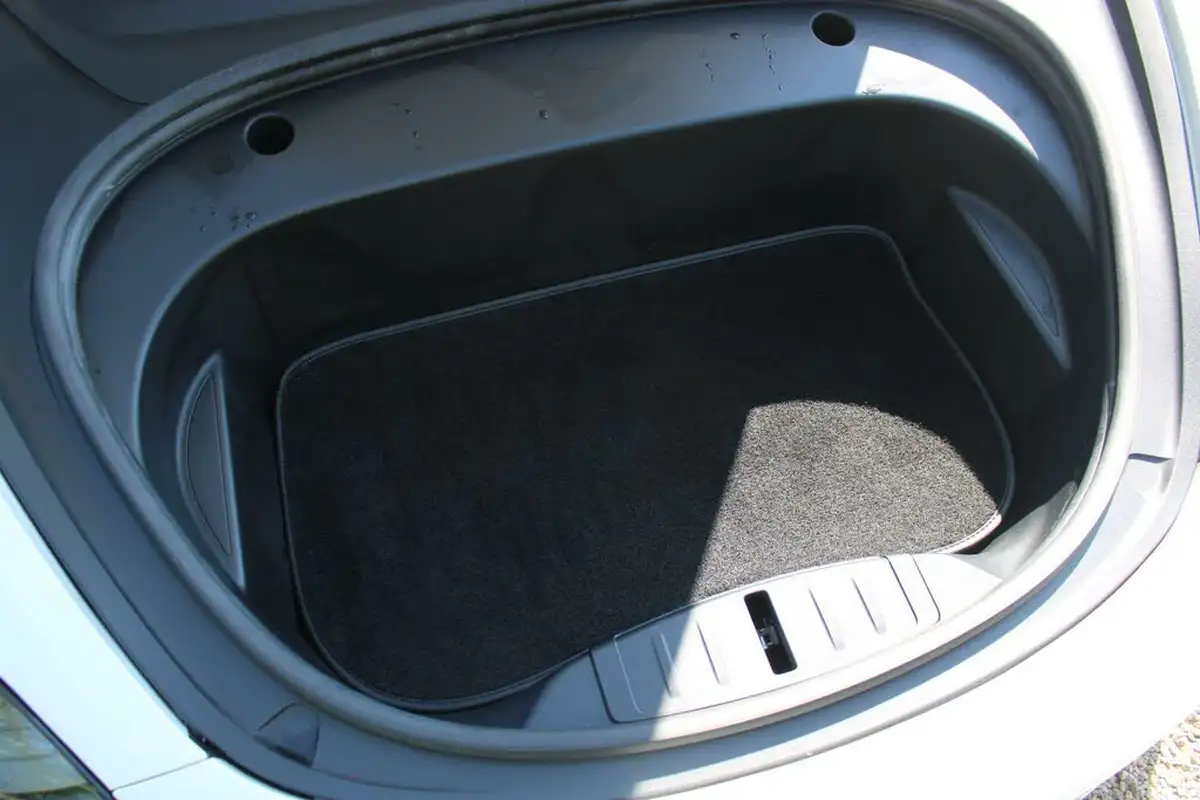 2021-tesla-model-3-e-standard-plus-big-13